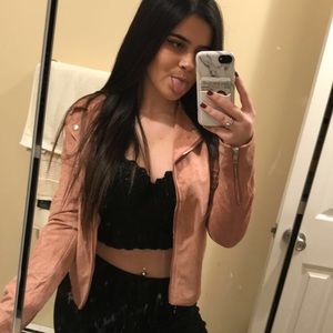 Meet your Posher, Lexi